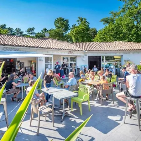 4 Etoiles - Piscine - Eeccfa *